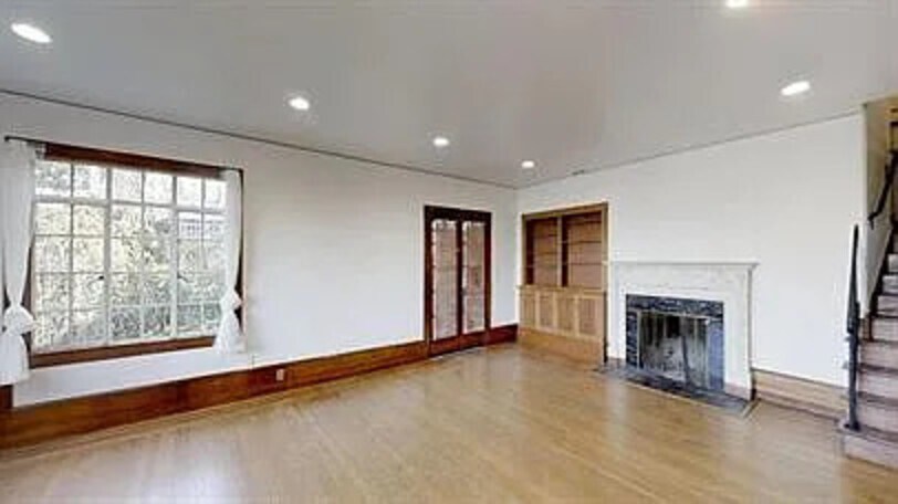 Building Photo - 3273 Kempton Ave