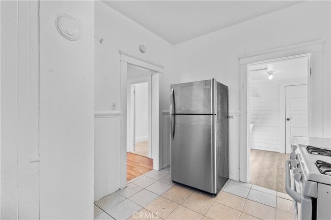 Building Photo - 1445 S Rebecca St