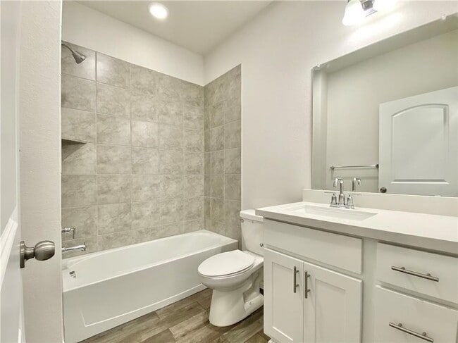 Building Photo - 208 Caisson Trl