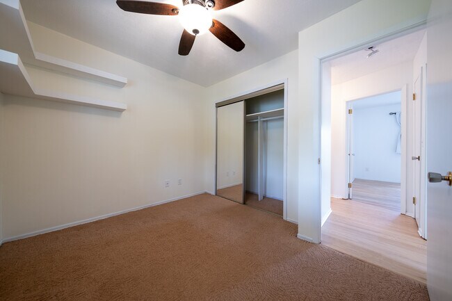 Building Photo - 8564 Lincoln St