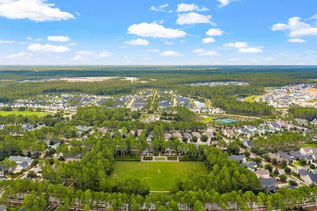 Building Photo - 76 Conifer Ct