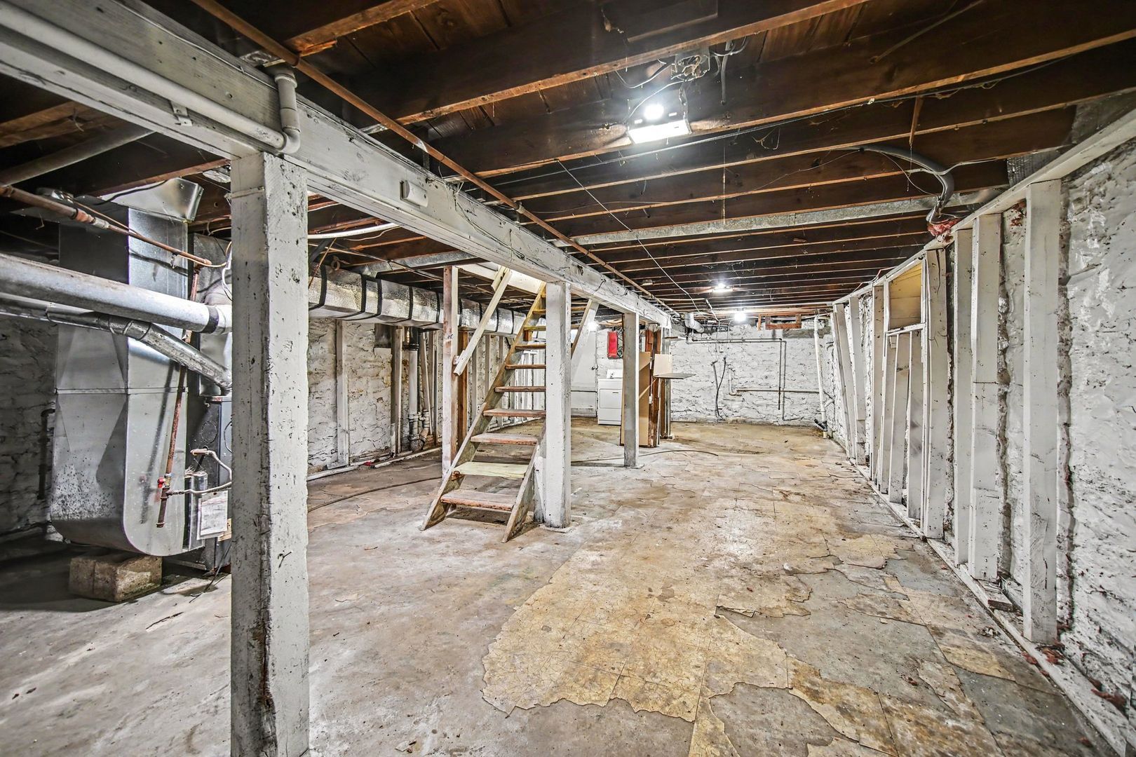 Building Photo - 6431 S Benton Ave