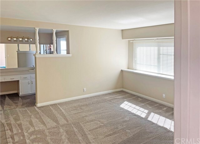 Building Photo - 9225 Talbert Ave