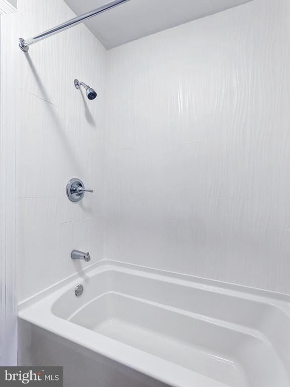 Building Photo - 211 Main St