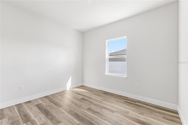 Building Photo - 17739 SW 35th Ave Rd