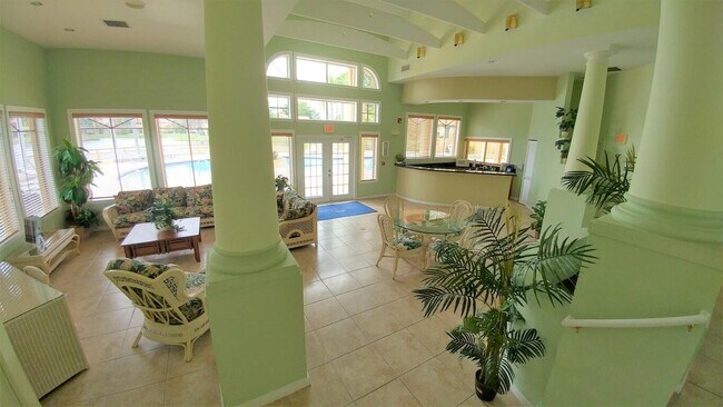 Building Photo - 4823 Via Palm Lakes Via