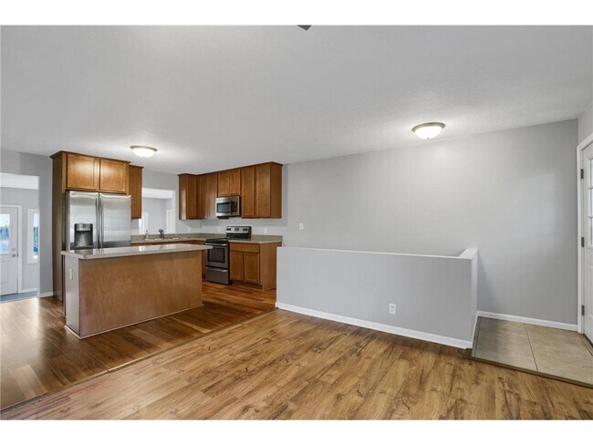 Building Photo - 2586 Martin Way