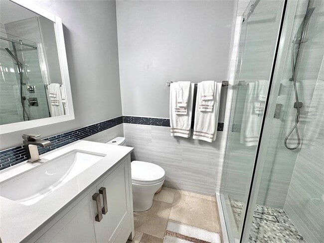 Building Photo - 1744 SE 9th St