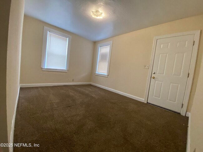 Building Photo - 345 Stockton St