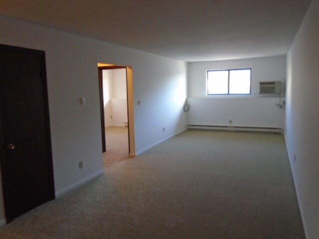 Living Room - 35 Meriden Rd