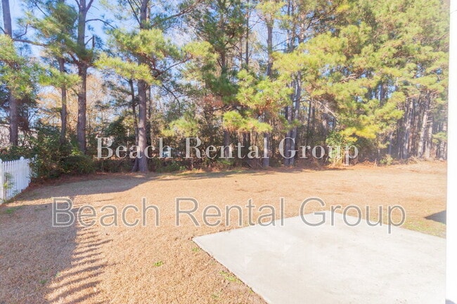 Building Photo - 3793 Mayfield Dr