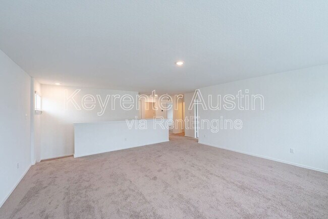 Building Photo - 1520 Holly Lk Dr