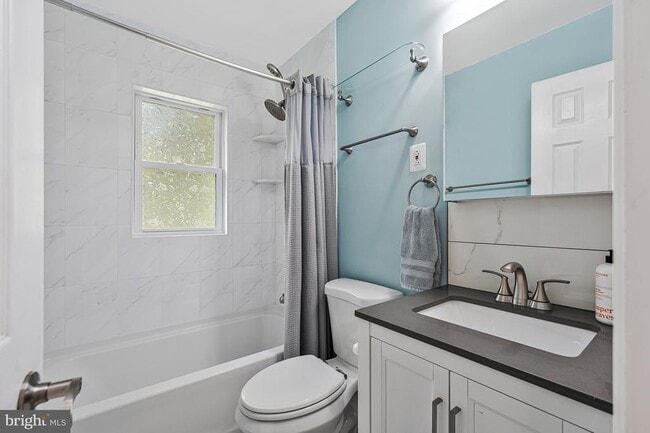 Building Photo - 6513 Old Dominion Dr