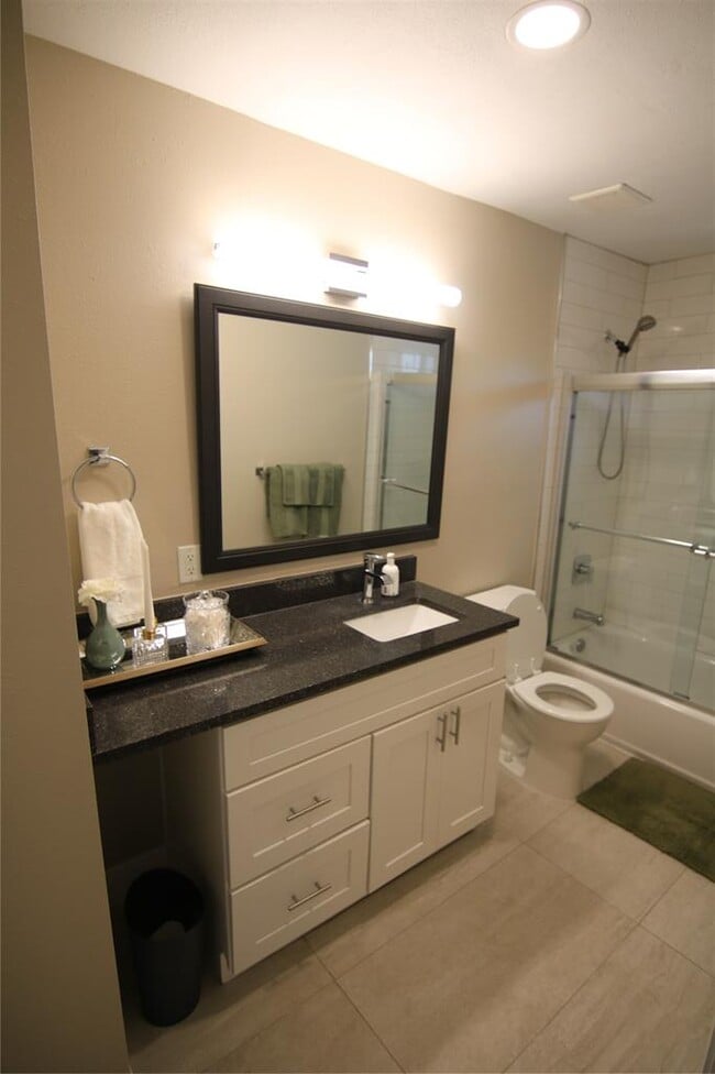 Building Photo - 4606 Wally Ave