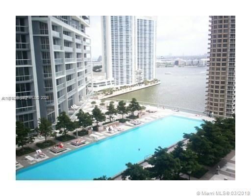 Building Photo - 495 Brickell Ave