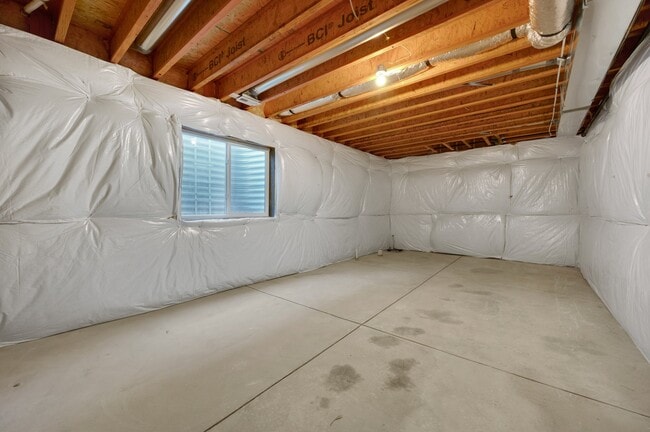 Building Photo - 9426 Wolf Valley Dr.