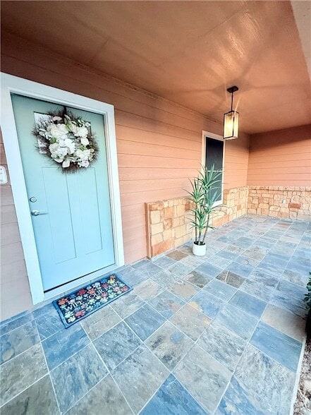 Building Photo - 1126 Fallow Ln