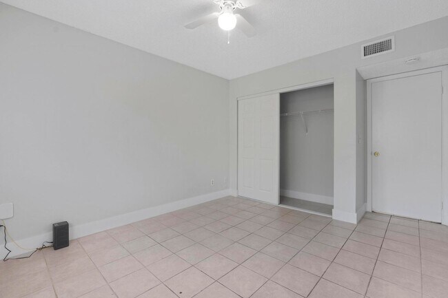 Building Photo - 9166 W Atlantic Blvd