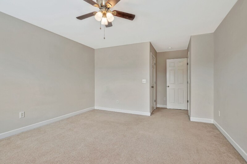 Building Photo - 2212 Wolford Cir