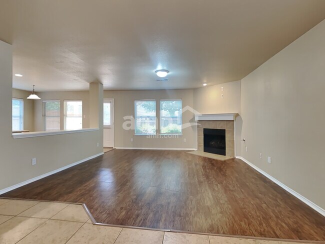 Building Photo - 2120 Malone Dr