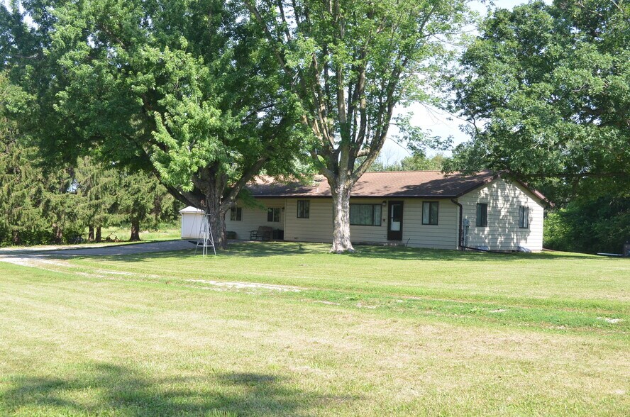 Primary Photo - 1525 Indian Ave