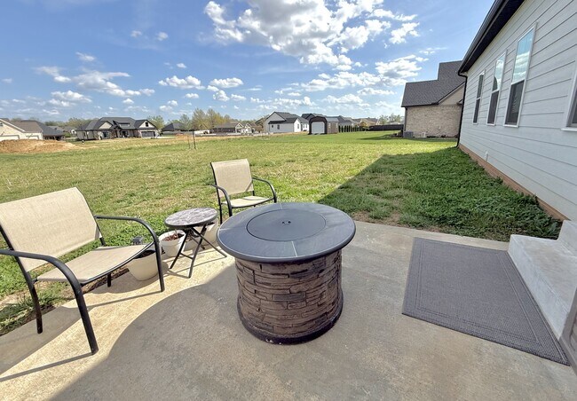 Building Photo - 1107 Andover Dr