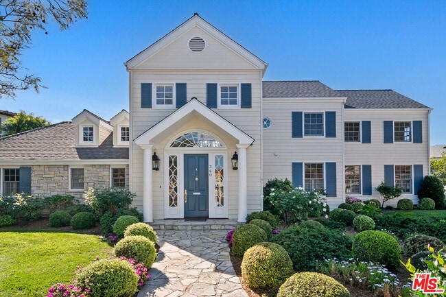 Building Photo - 360 Alma Real Dr