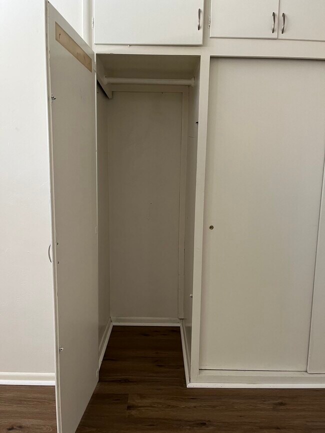 Building Photo - Property 1
