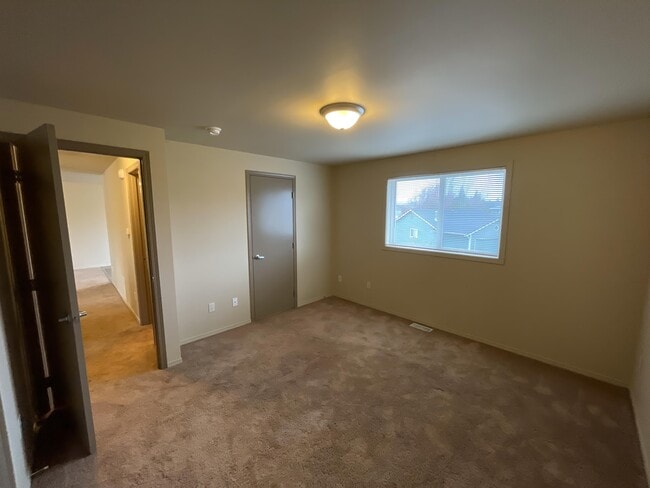 Building Photo - 17716 Spring Ln