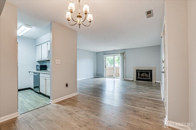 Building Photo - 5319 Ravens Crest Dr