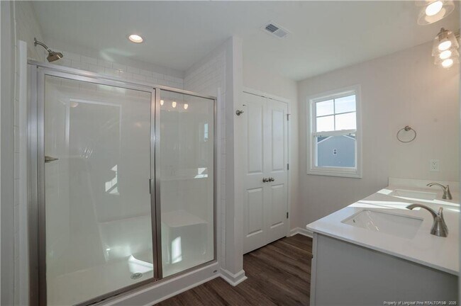 Building Photo - 164 Ziggy Wy