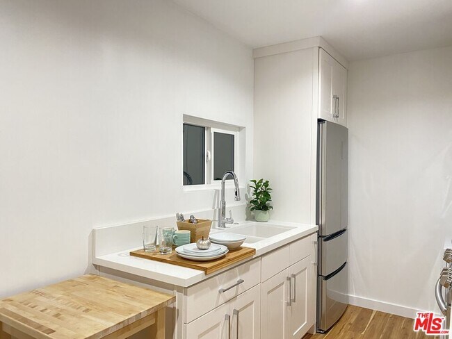 Building Photo - 2948 Exposition Blvd