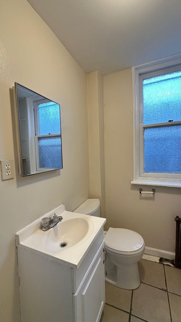 Building Photo - Remodeled Home - Kensington