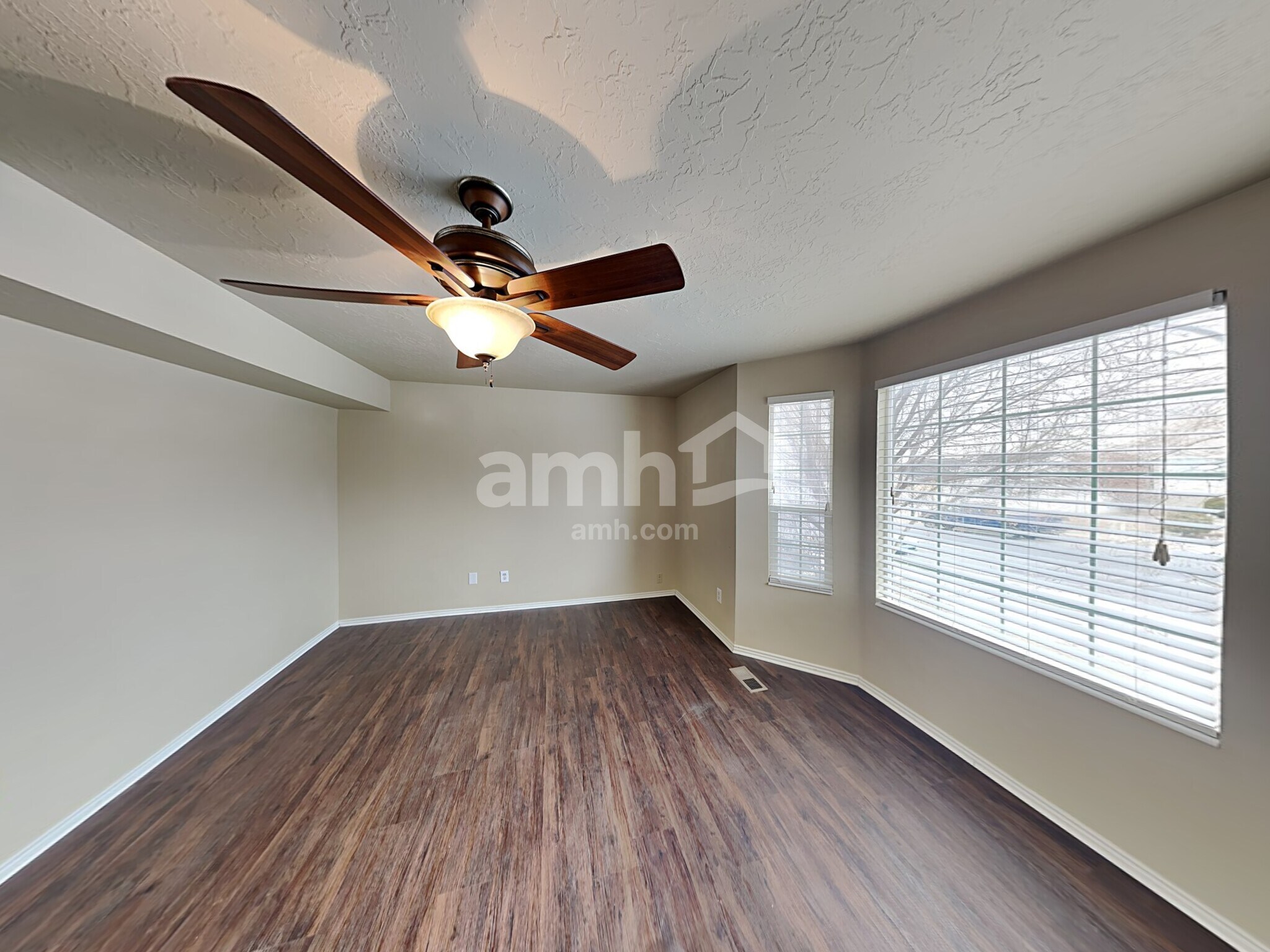 Building Photo - 2101 1630 N St