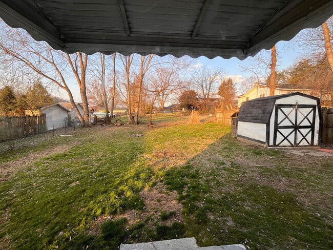 Building Photo - Two Bedroom Home Downtown Corbin, KY