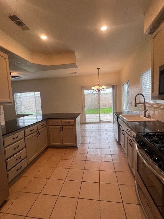 Building Photo - Large Two Story Home Recently Remodeled Available NOW