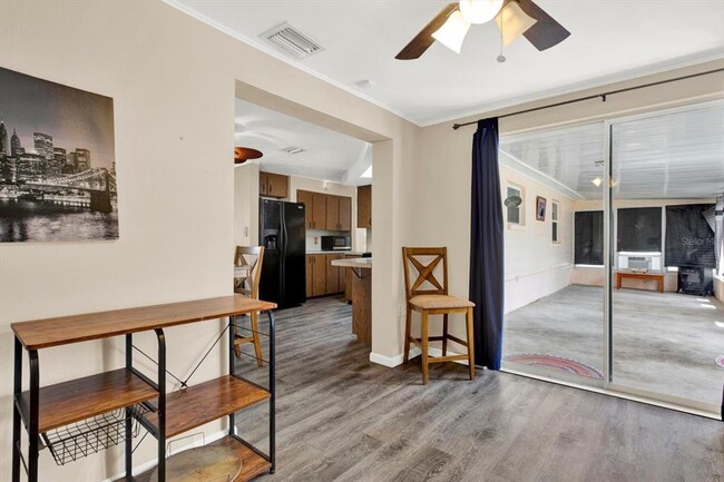 Building Photo - 1446 Normandy Blvd