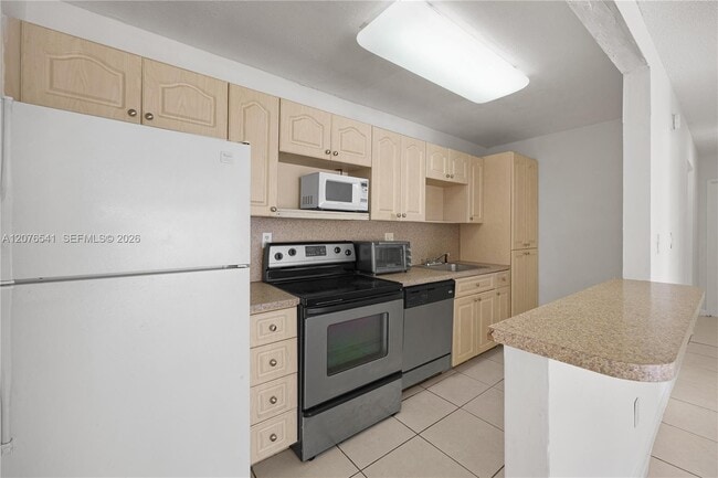 Building Photo - 4154 NW 79th Ave