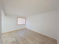 Building Photo - 01211