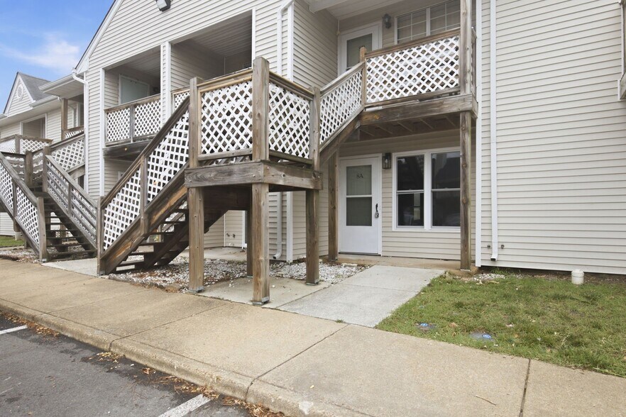 Building Photo - 8 Lyford Key