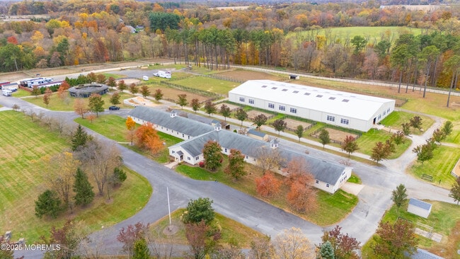 Building Photo - 52 Hill Rd