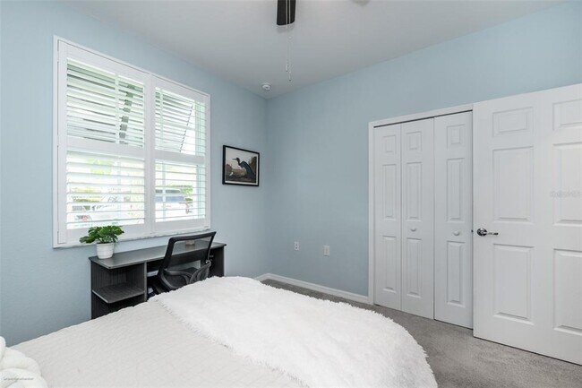 Building Photo - 14061 Heritage Landing Blvd