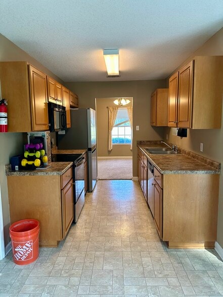 Building Photo - 5068 Scotch Pine Ave