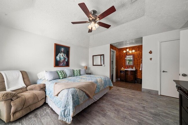 Building Photo - 16323 La Luna Dr