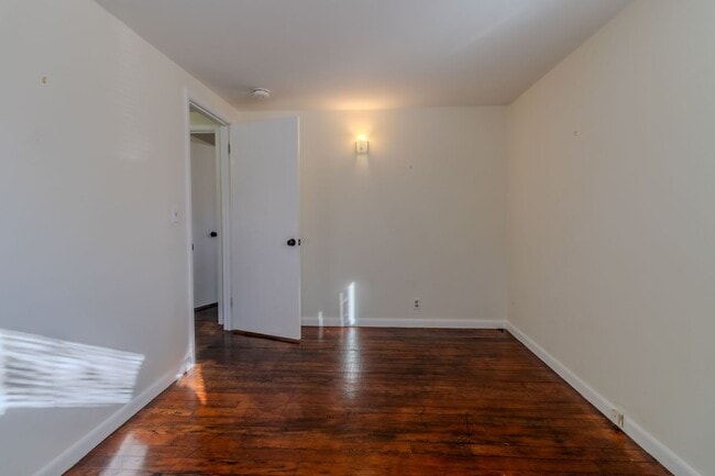 Building Photo - Classic Ranch Just Minutes from TC’s Best