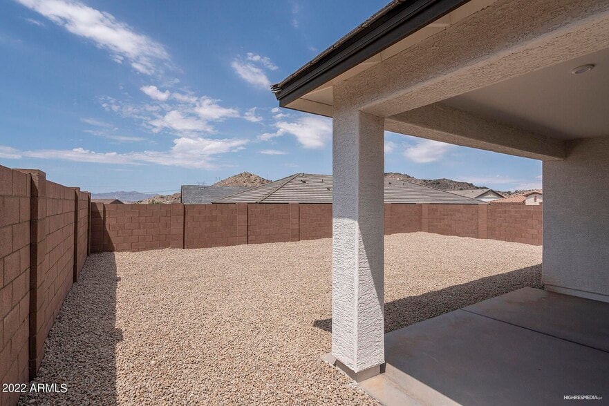 Building Photo - 16792 W Gwen St