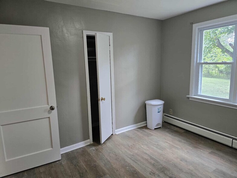 Building Photo - 69 Bellview Rd