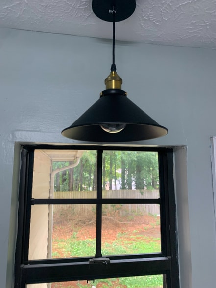 Building Photo - 556 Wedgewood Dr