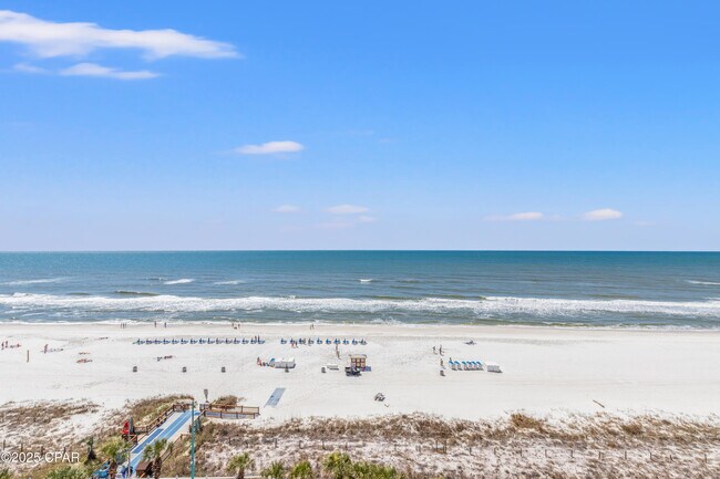 Building Photo - 8743 Thomas Dr