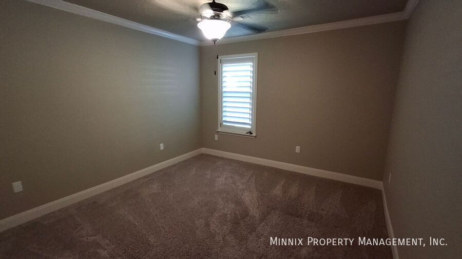 Building Photo - 7904 Legacy Pkwy